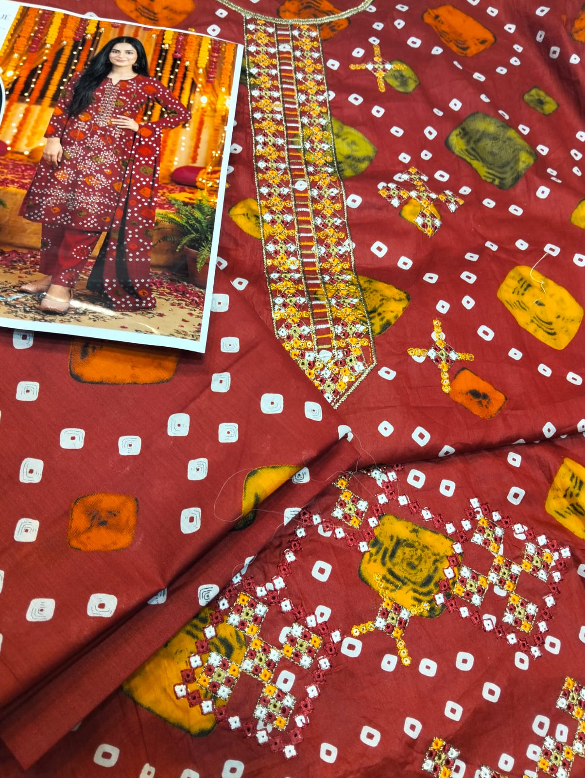 3PC RED CHUNRI LAWN NECK EMBROIDERY
